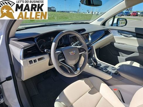 Used 2024 Cadillac XT6 Premium Luxury AWD/4WD image 10