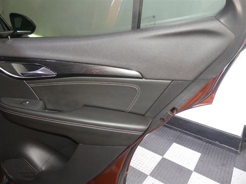 Used 2021 Buick Envision Preferred image 24