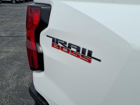 Used 2023 Chevrolet Colorado Trail Boss w/ Technology Package AWD/4WD image 21
