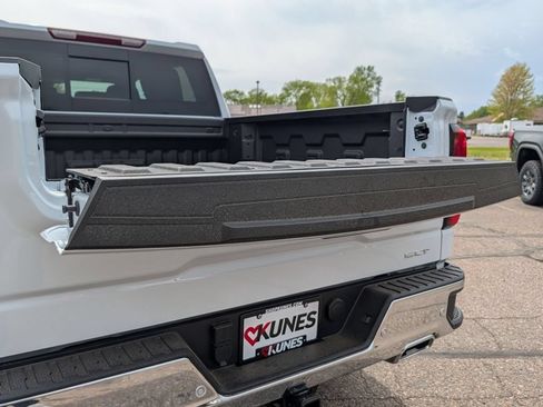 New 2026 GMC Sierra 1500 SLT w/ SLT Premium Plus Package AWD/4WD image 36
