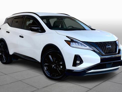 Used 2022 Nissan Murano SV w/ SV Midnight Edition Package image 2