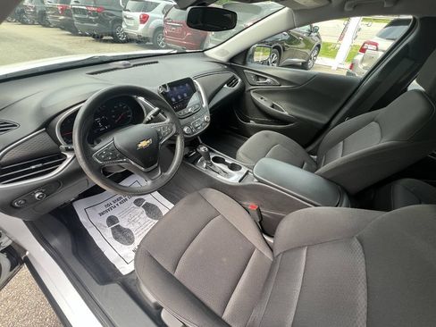 Used 2019 Chevrolet Malibu LS FWD image 10