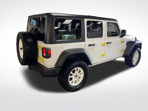 Used 2020 Jeep Wrangler Unlimited Sport AWD/4WD image 5