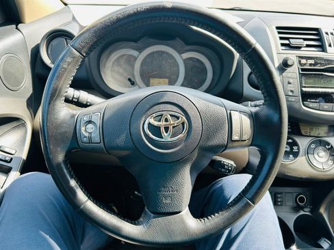 Used 2011 Toyota RAV4 Limited w/ Limited Extra Value Pkg FWD image 21