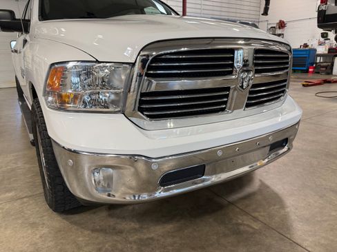 Certified 2017 RAM 1500 Big Horn AWD/4WD image 2