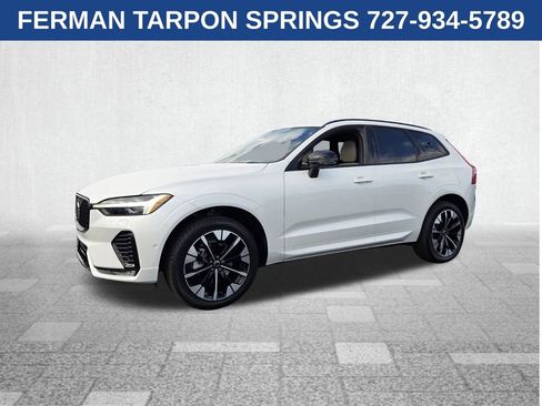 Used 2026 Volvo XC60 B5 Plus w/ Protection Package Premier AWD/4WD image 4