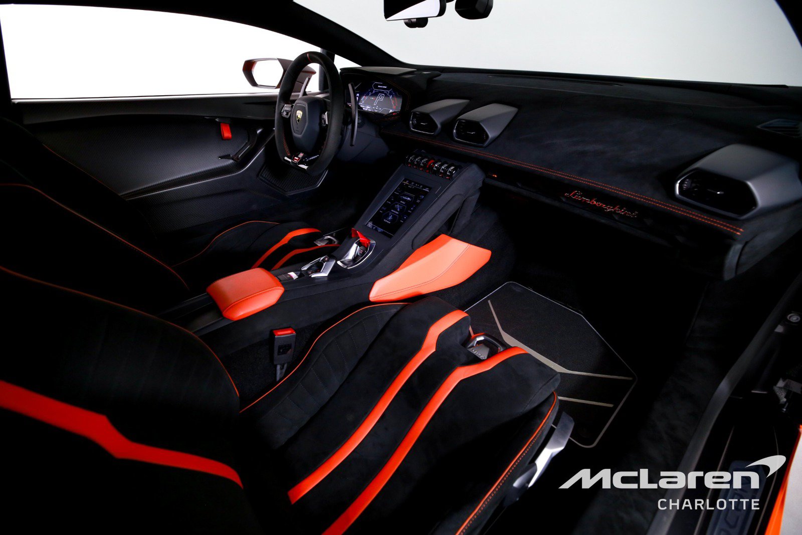 Used 2022 Lamborghini Huracan STO RWD image 19