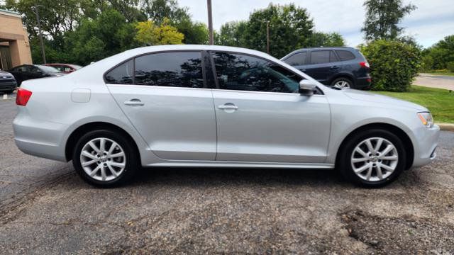 Used 2013 Volkswagen Jetta SE FWD image 3