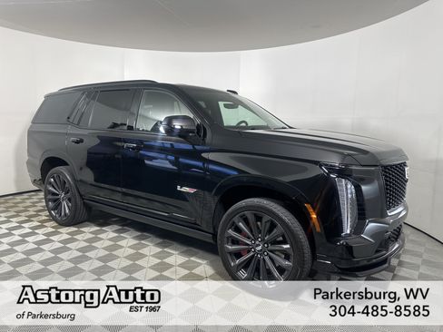 Used 2025 Cadillac Escalade V AWD/4WD image 1