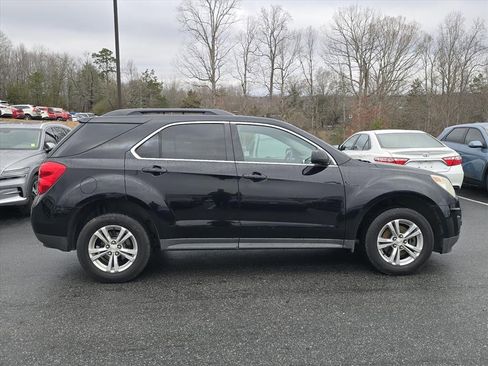 Used 2015 Chevrolet Equinox LT image 2