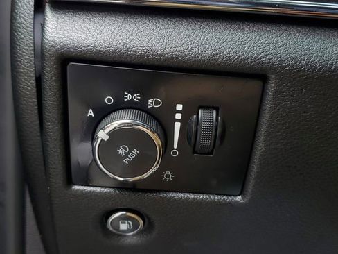 Certified 2018 Jeep Grand Cherokee Summit w/ Platinum Series Group image 36