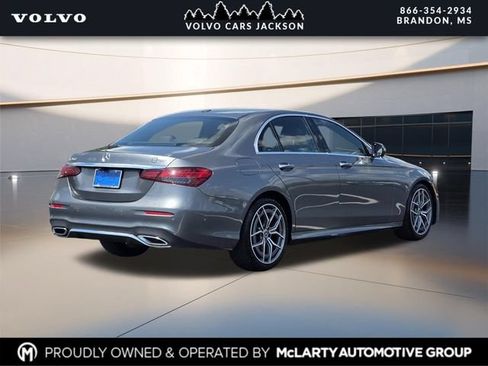 Used 2021 Mercedes-Benz E 350 Sedan image 4