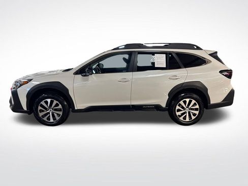 Certified 2025 Subaru Outback Premium w/ Popular Package #1A AWD/4WD image 2