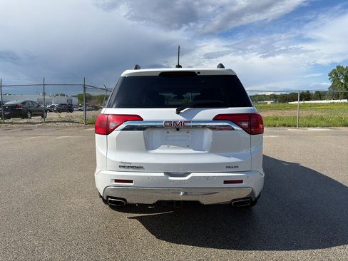 Certified 2018 GMC Acadia Denali w/ Technology Package AWD/4WD image 3