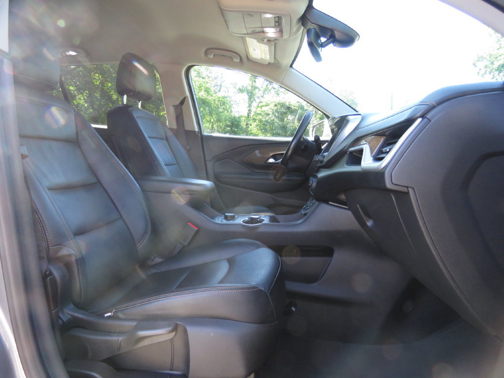 Used 2020 GMC Terrain SLE w/ Driver Convenience Package AWD/4WD image 13