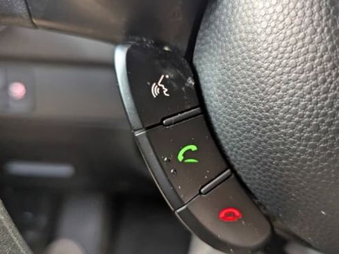 Used 2016 Kia Soul + image 28