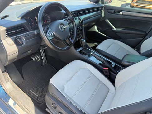 Used 2021 Volkswagen Passat 2.0T R-Line image 12