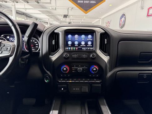 Certified 2021 Chevrolet Silverado 2500 LTZ w/ LTZ Plus Package image 19