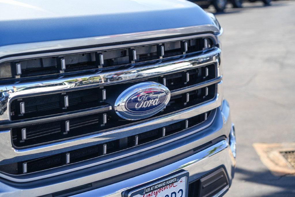 Certified 2023 Ford F150 Lariat RWD image 12
