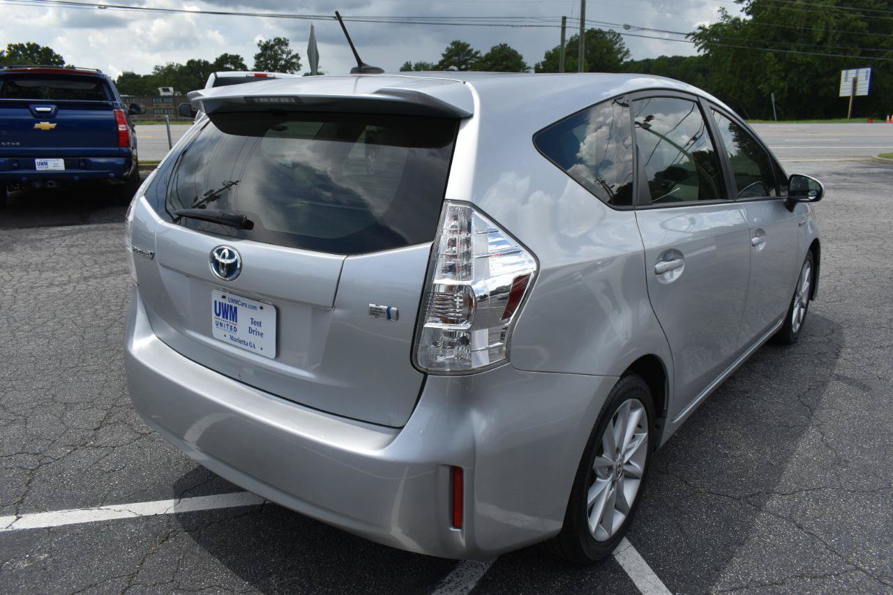 Used 2012 Toyota Prius V Five FWD image 6