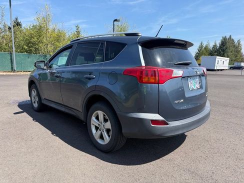 Used 2013 Toyota RAV4 XLE AWD/4WD image 5