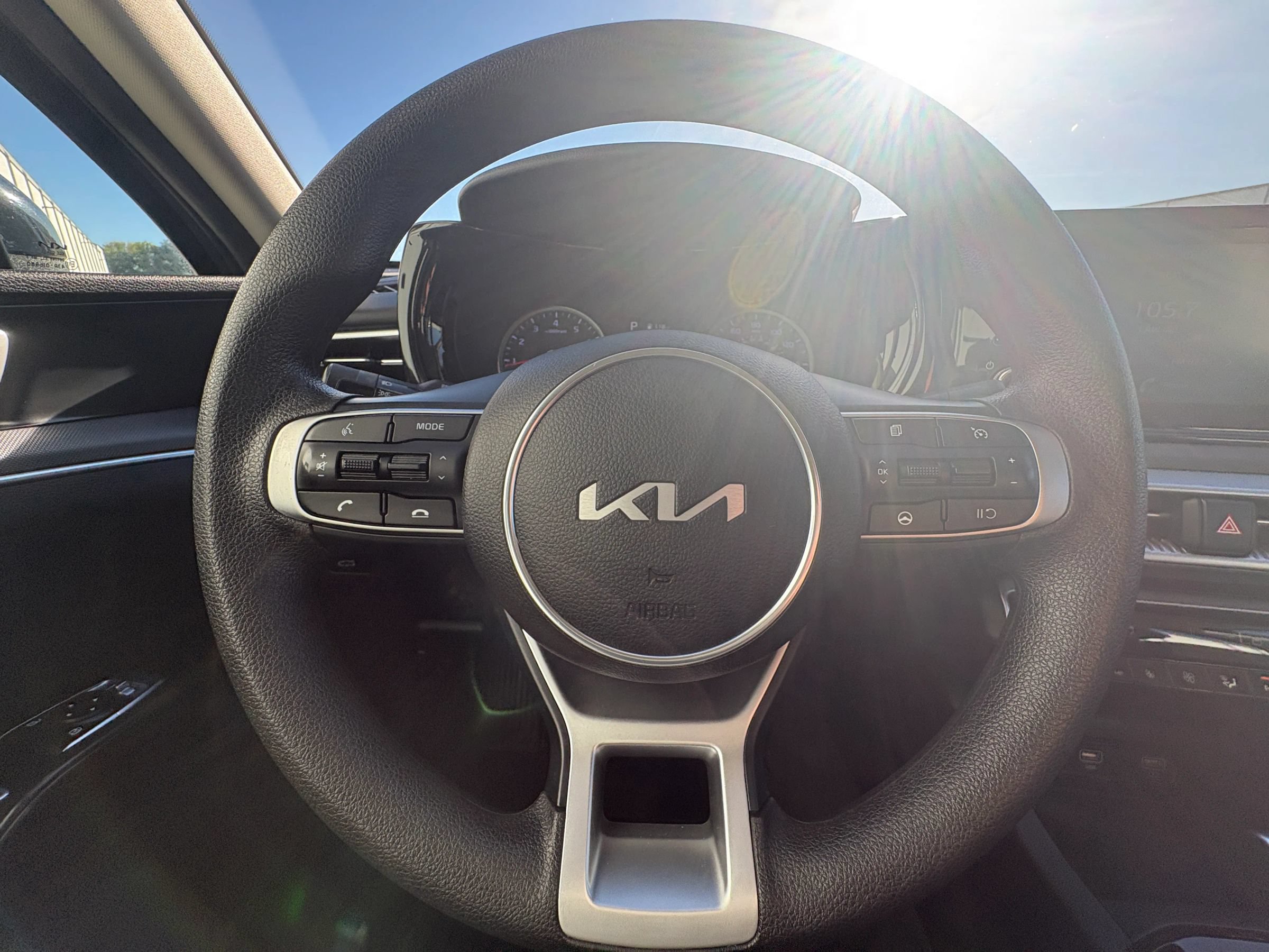 Used 2023 Kia K5 LXS FWD image 11