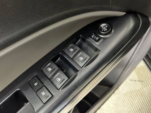 Used 2017 Chevrolet Colorado W/T w/ WT Convenience Package image 11