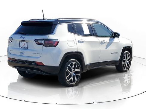 Used 2024 Jeep Compass Limited w/ Elite Group AWD/4WD image 4