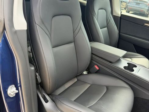 Used 2023 Tesla Model Y Performance AWD/4WD image 22