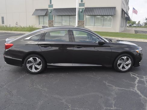 Used 2018 Honda Accord EX-L image 8