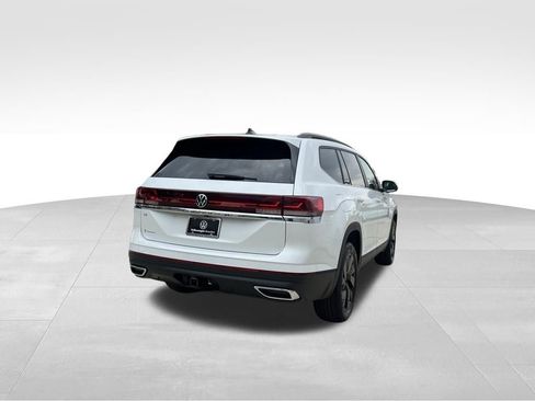New 2026 Volkswagen Atlas SE FWD image 5