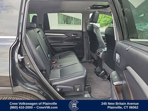 Used 2016 Toyota Highlander XLE AWD/4WD image 15