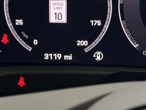 Certified 2025 Porsche Taycan 4S image 19