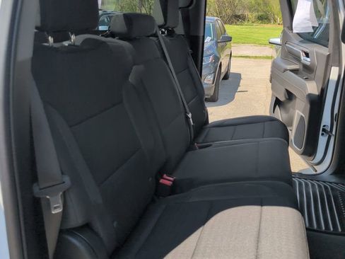 Used 2023 Chevrolet Silverado 1500 LT AWD/4WD image 16