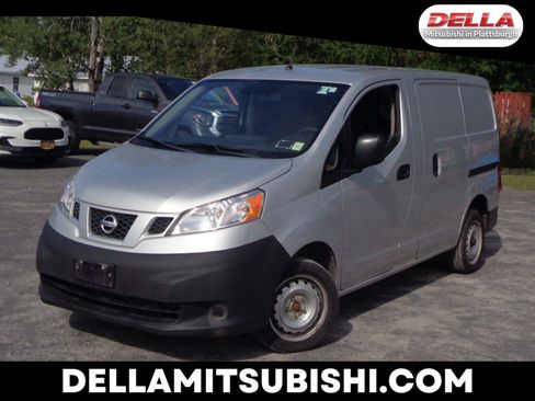 Used 2017 Nissan NV200 S w/ Back Door Glass Package FWD image 1