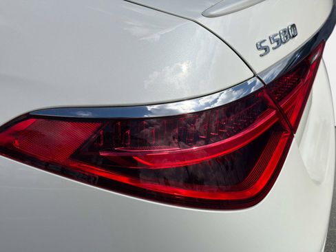 Used 2022 Mercedes-Benz S 580 S 580 image 15