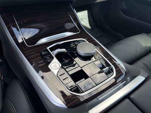 New 2026 BMW X5 xDrive50e image 25
