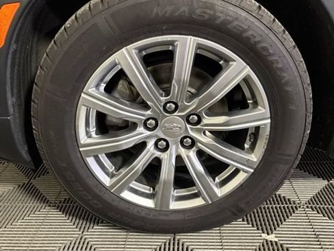 Used 2019 Cadillac XT4 Premium Luxury FWD image 40