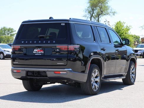 Used 2022 Jeep Wagoneer Series II AWD/4WD image 9