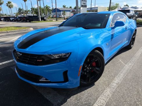 Used 2023 Chevrolet Camaro LT w/ RS Package image 2