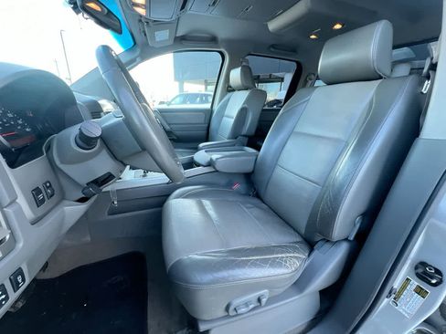 Used 2006 Nissan Titan LE w/ (T01) Tow Pkg image 11