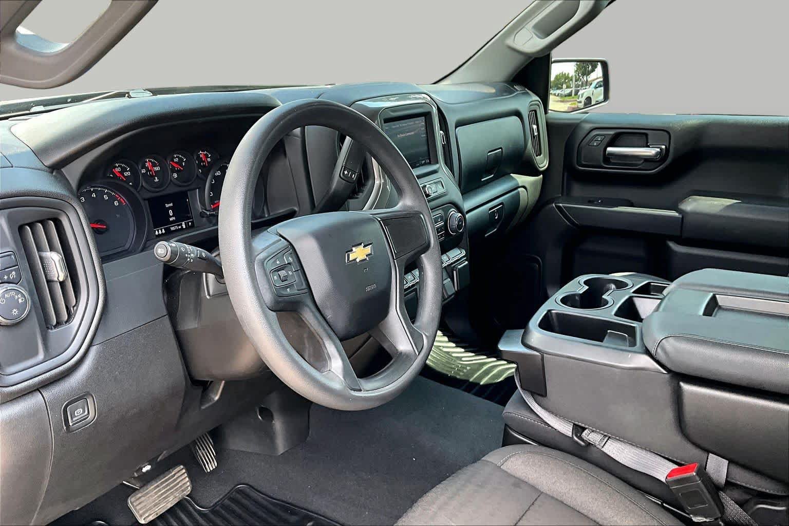 Used 2024 Chevrolet Silverado 1500 Custom RWD image 16