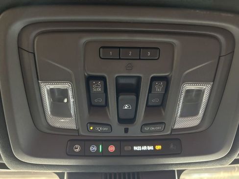 Used 2024 GMC Sierra 1500 Denali Ultimate AWD/4WD image 22