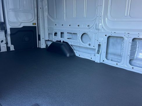 New 2026 Ford Transit 250 148 Medium Roof RWD image 13