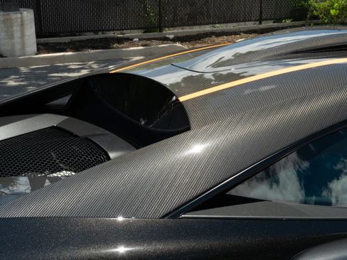 Used 2020 McLaren 620R RWD image 43