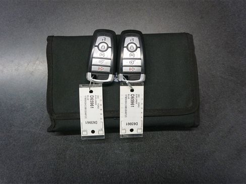 Used 2021 Ford Explorer Platinum w/ Equipment Group 601A image 20