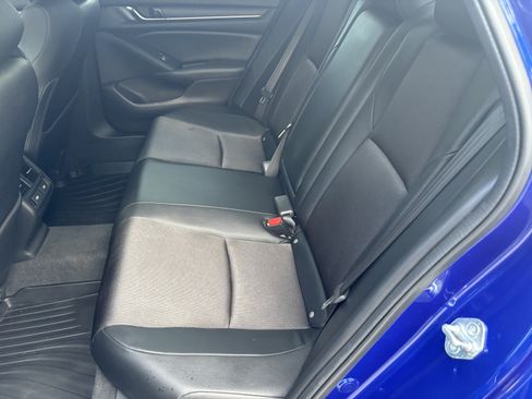 Used 2022 Honda Accord Sport image 9