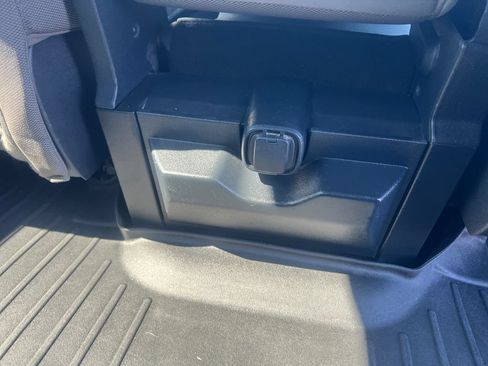 Used 2022 Ford F250 XLT AWD/4WD image 25
