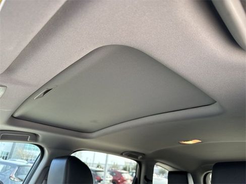 Used 2020 Honda CR-V Touring image 21