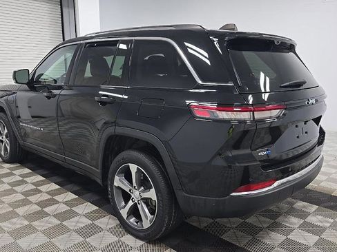Used 2023 Jeep Grand Cherokee 4WD 4xe w/ Luxury Tech Group II image 7